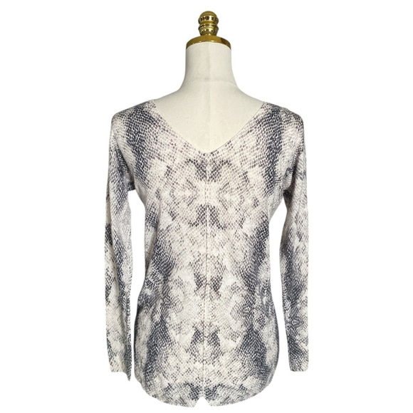 REBECCA TAYLOR | Snakeskin Print Long Sleeve Wool Blend Sweater Top Size XS - Picture 4 of 7